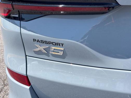 Brooklyn Grey Metallic 2026 BMW X5 PHEV xDrive50e