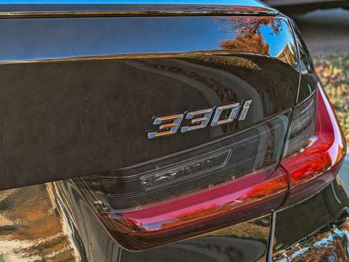 2026 BMW 330 i xDrive