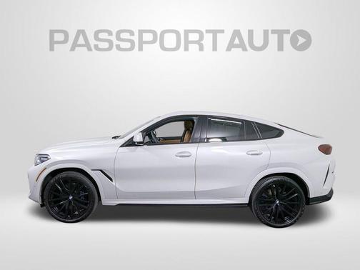 Mineral White Metallic 2023 BMW X6 M50i