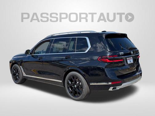 Black Sapphire Metallic 2026 BMW X7 xDrive40i