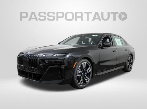 Black Sapphire Metallic 2025 BMW i7 eDrive50