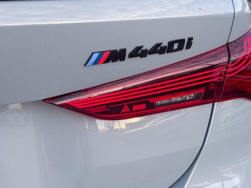 2026 BMW M440 i xDrive