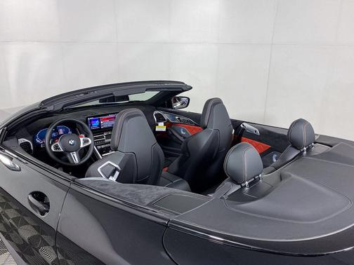 2025 BMW M8 Competition