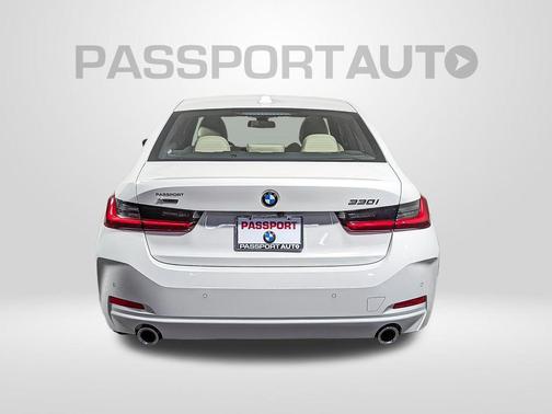 2026 BMW 330 i xDrive