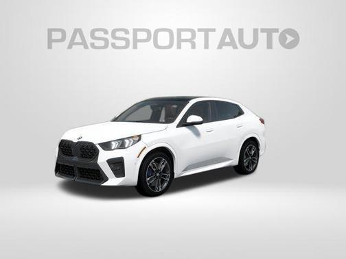 Alpine White 2025 BMW X2 xDrive28i