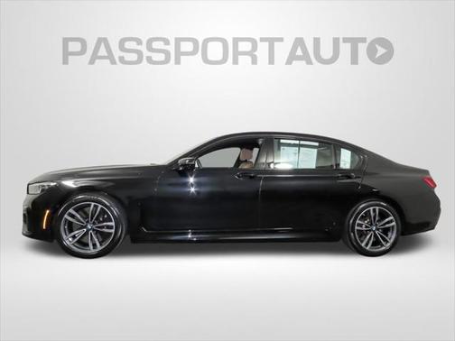2022 BMW 740 i xDrive