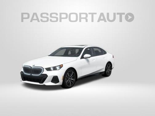 Mineral White Metallic 2027 BMW 540 xDrive