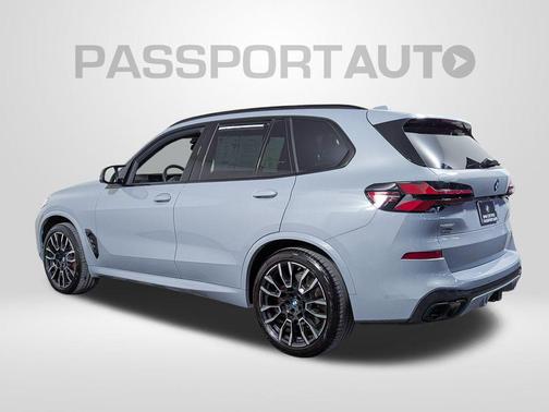 2024 BMW X5 M60i