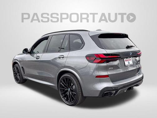 2026 BMW X5 M60i