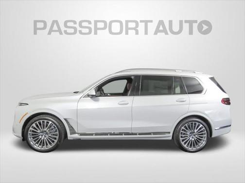 2025 BMW X7 xDrive40i