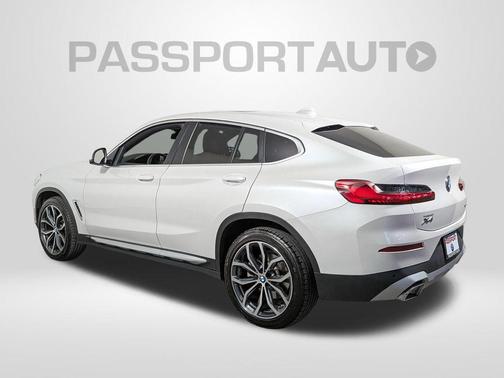 2022 BMW X4 xDrive30i