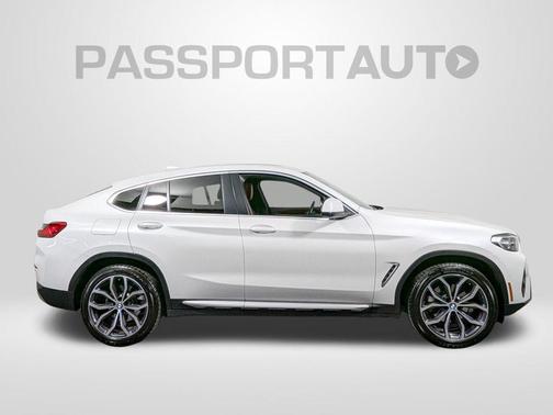2022 BMW X4 xDrive30i
