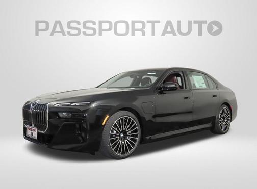 2025 BMW 750e i xDrive