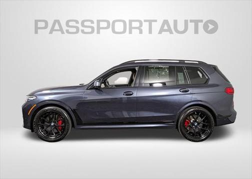 2022 BMW X7 M50i