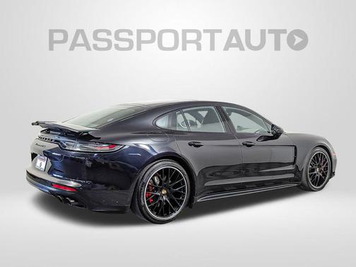 2021 Porsche Panamera GTS