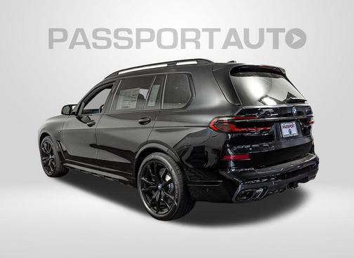 2026 BMW X7 M60i
