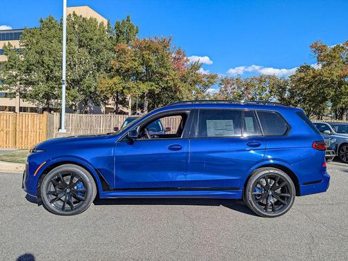 2026 BMW X7 M60i
