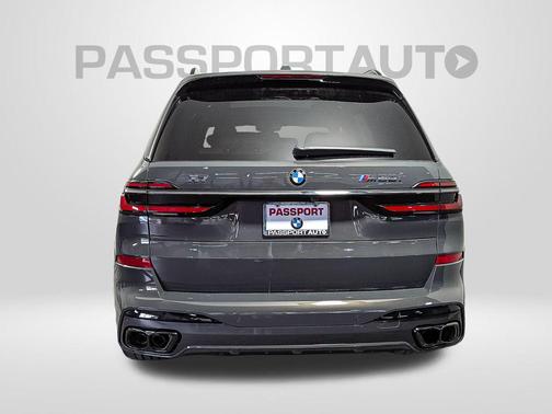 2026 BMW X7 M60i