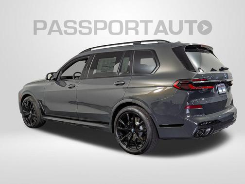 2026 BMW X7 M60i