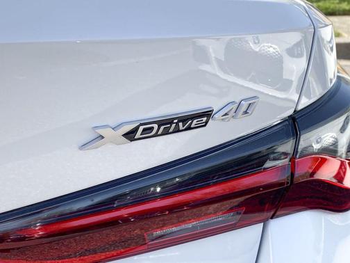 Mineral White Metallic 2026 BMW i4 Gran Coupe xDrive40