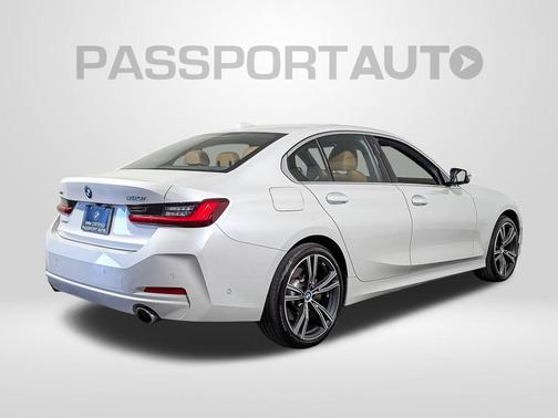 2024 BMW 330 i xDrive