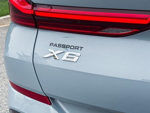 2026 BMW X6 xDrive40i
