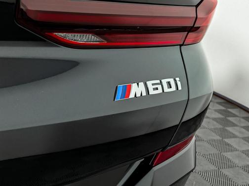2026 BMW X6 M60i