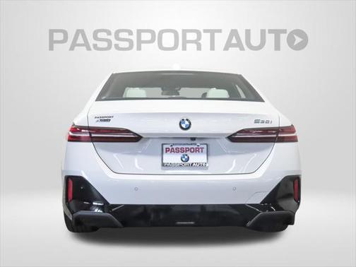 2026 BMW 530 i xDrive