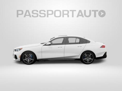 Alpine White 2027 BMW 530 i xDrive