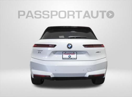 2026 BMW iX xDrive60