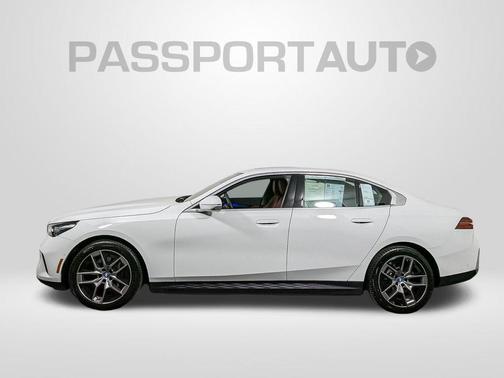 2025 BMW i5 xDrive40