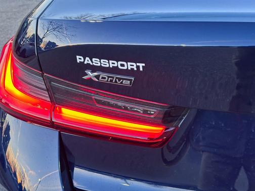 2026 BMW 330 xDrive NA