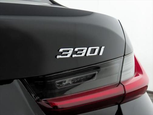 2025 BMW 330 i xDrive