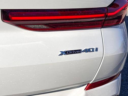 2026 BMW X6 xDrive40i