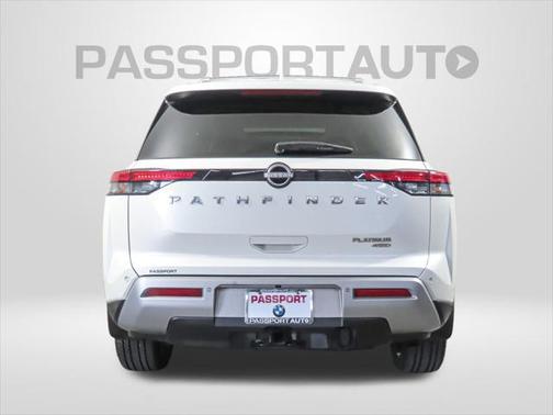 2022 Nissan Pathfinder Platinum 4WD