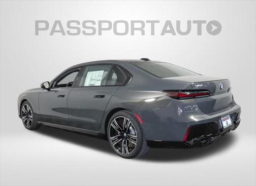 2025 BMW 760 760i xDrive