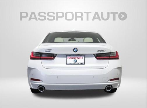 2025 BMW 330 i xDrive