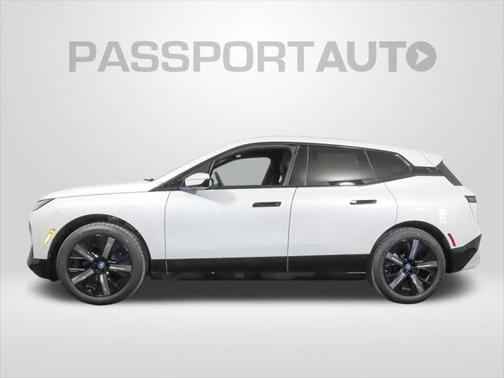 2025 BMW iX xDrive50
