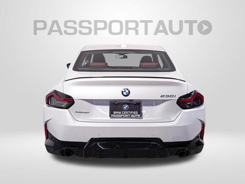 Mineral White Metallic 2024 BMW 230 230i