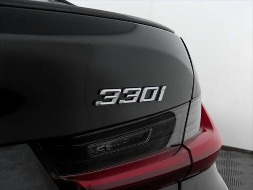 2025 BMW 330 i xDrive