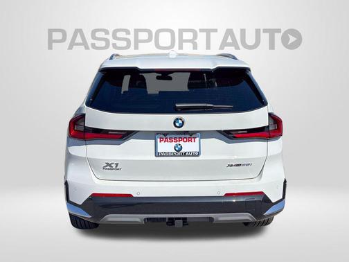 Alpine White 2026 BMW X1 xDrive28i