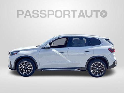 Alpine White 2026 BMW X1 xDrive28i