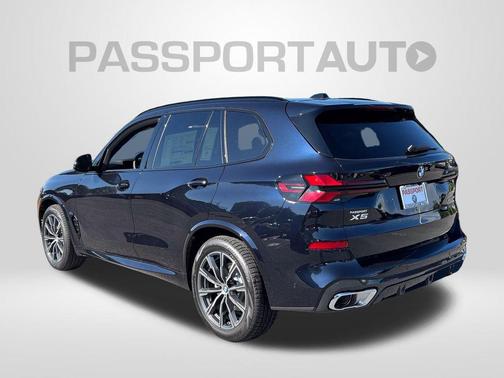Carbon Black Metallic 2026 BMW X5 xDrive40i