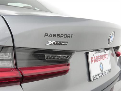 2025 BMW 330 i xDrive