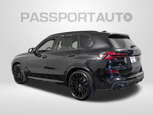 2025 BMW X5 M60i