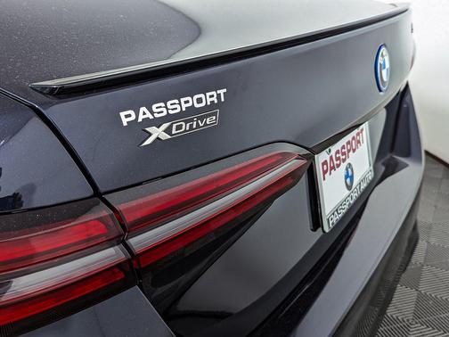 2026 BMW 550e 550e xDrive