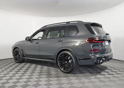 2026 BMW X7 M60i