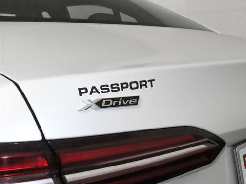 2025 BMW 530 i xDrive