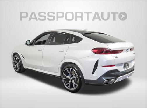 2023 BMW X6 M50i