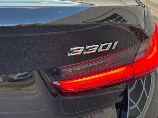 2026 BMW 330 i xDrive